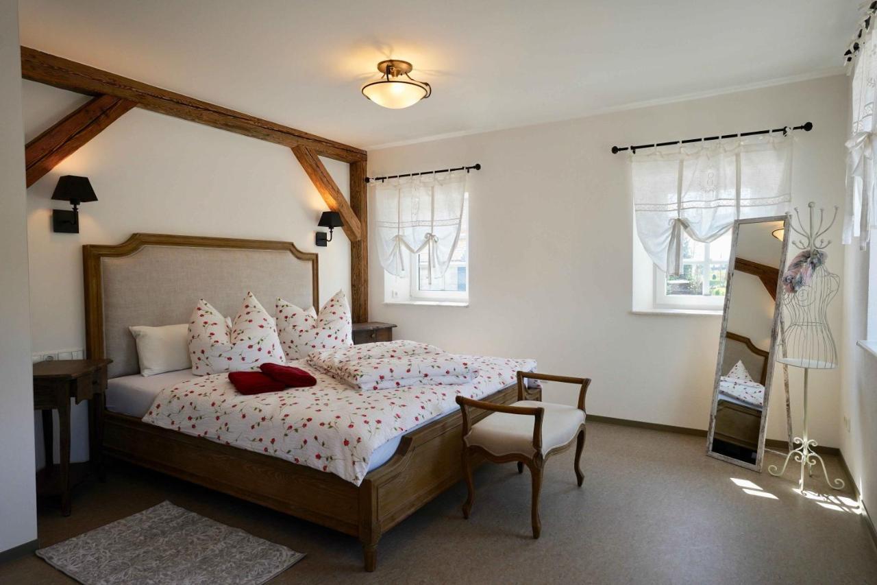Familien- Und Apartmenthotel Lerchenberghof Walddorf  Dış mekan fotoğraf