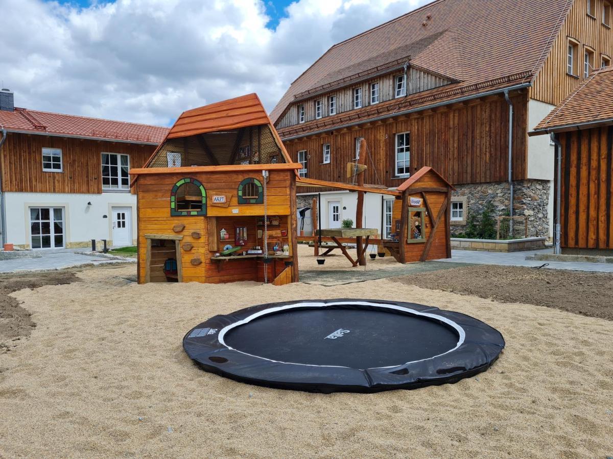 Familien- Und Apartmenthotel Lerchenberghof Walddorf  Dış mekan fotoğraf
